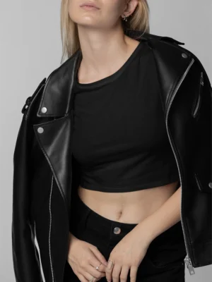 black crop top