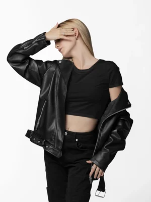 black crop top